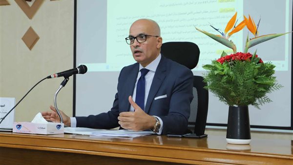 الدكتور محمد ضياء زين العابدين رئيس جامعة عين شمس