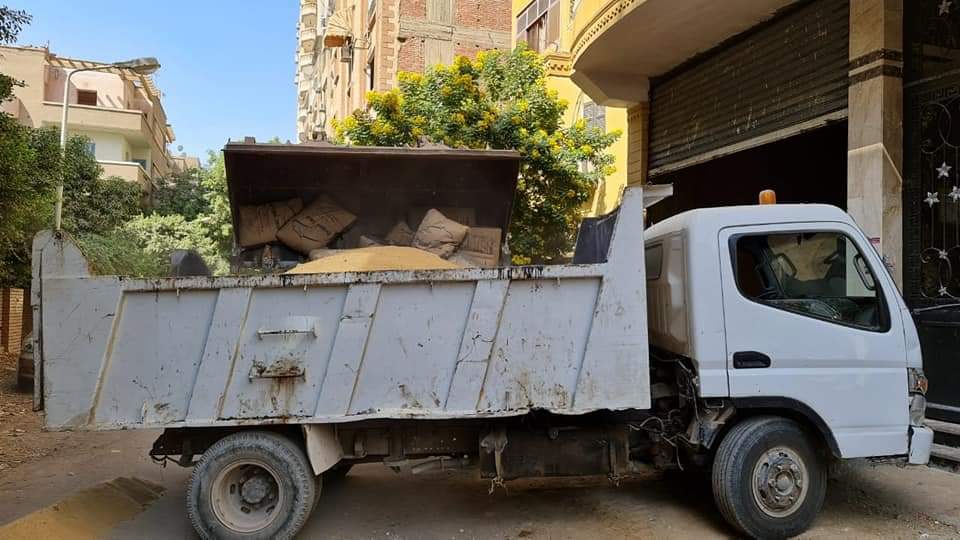 ضبط اعمال بناء مخالف والمقاول المسئول عن المخالفة لتحويله للنيابة العسكرية بالعمرانية