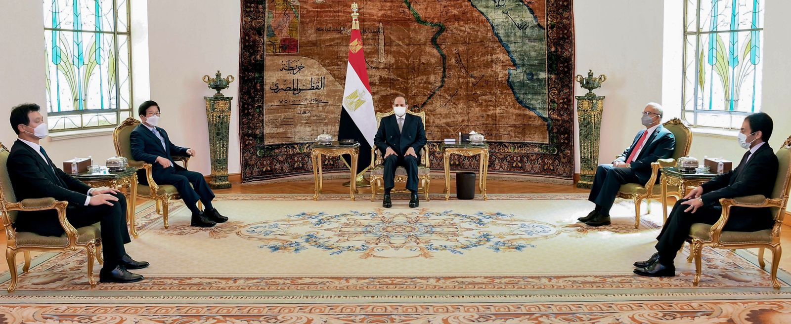 المتحدث الرئاسي ينشر صورًا لاستقبال ومباحثات الرئيس السيسي وسيلفا كير بالاتحادية 