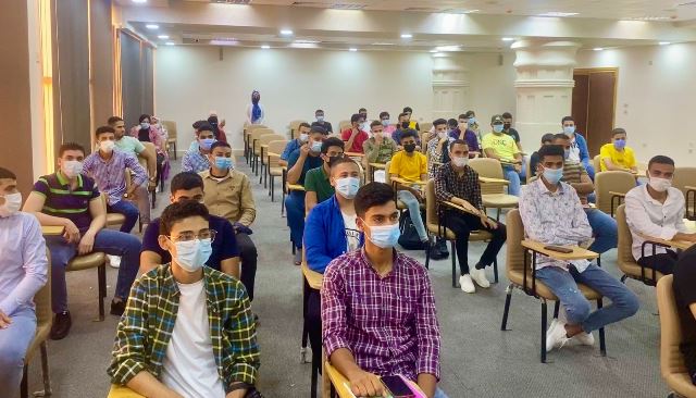 رئيس جامعة مطروح تفقد العملية التعليمية فى كلية الحاسبات والذكاء الاصطناعى.. بالصور
