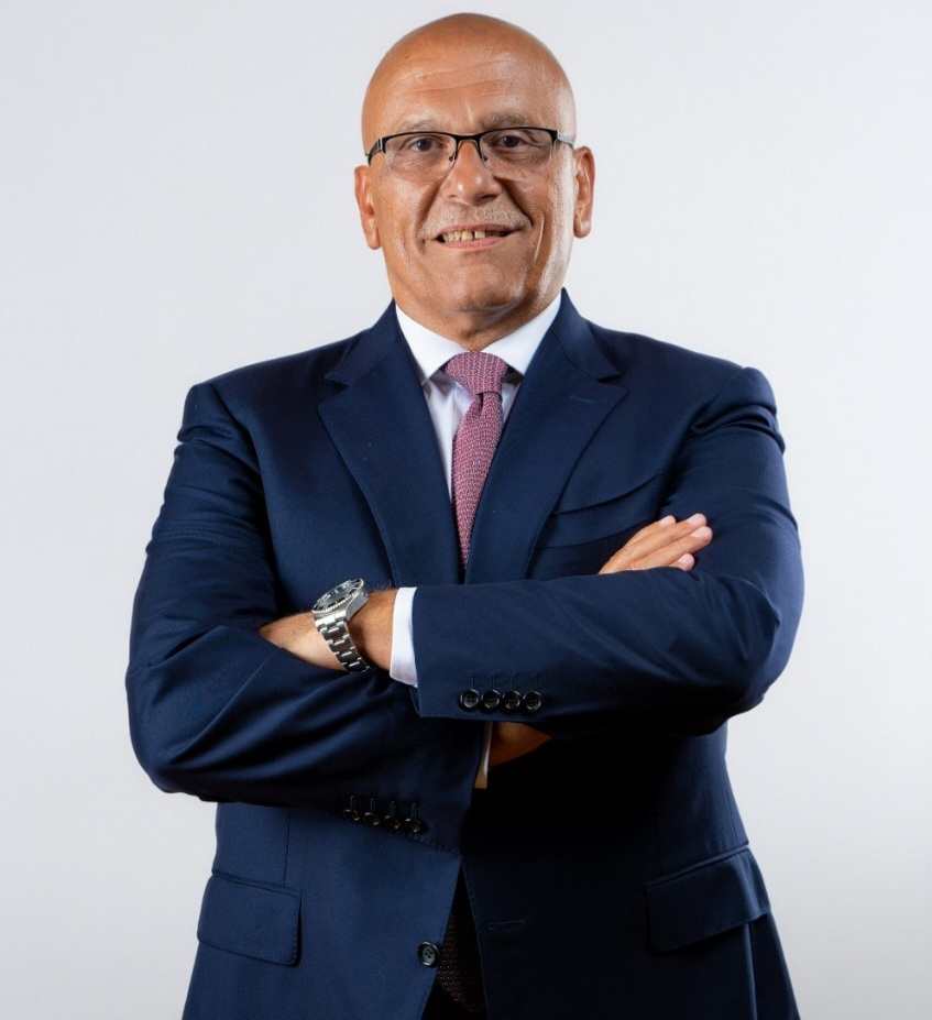  سعيد زعتر الرئيس التنفيذي لمجموعة  كونتكت المالية القابضة