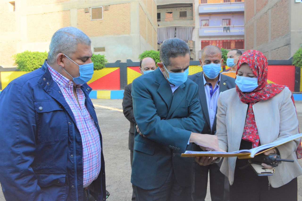 إيقاف مدير مدرسة بعد جولة مفاجئة بزفتي لمحافظ الغربية ورئيس الرقابة الإدارية -صور