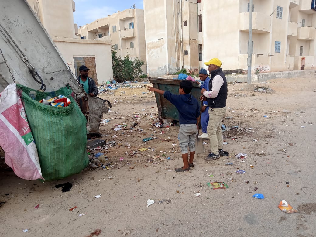 تكثيف جهود النظافة  والتجميل بمدن مطروح 