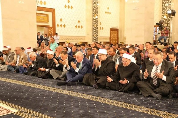 وزيرى الإسكان والأوقاف يفتتحان مسجد القيوم ببدر تعرف على مكوناته