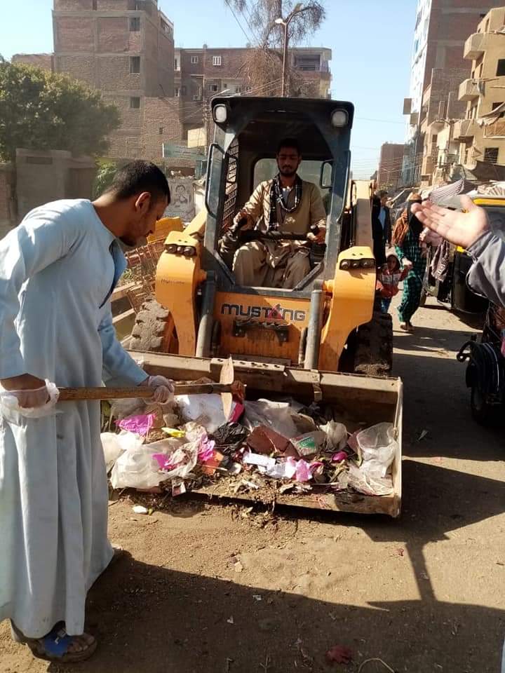 حملة إشغالات الأسواق ومراقبة الأسعارفي المنشاة بسوهاج