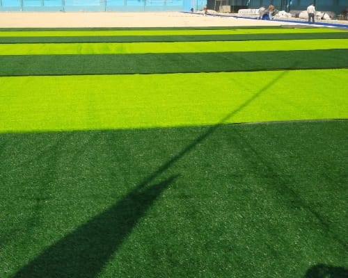 ملعب قانونى بحق الانتفاع BOT بمركز شباب باسوس بالقليوبية