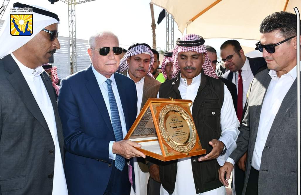 محافظ جنوب سيناء يفتتح مشروع دهب سكوير السياحي       