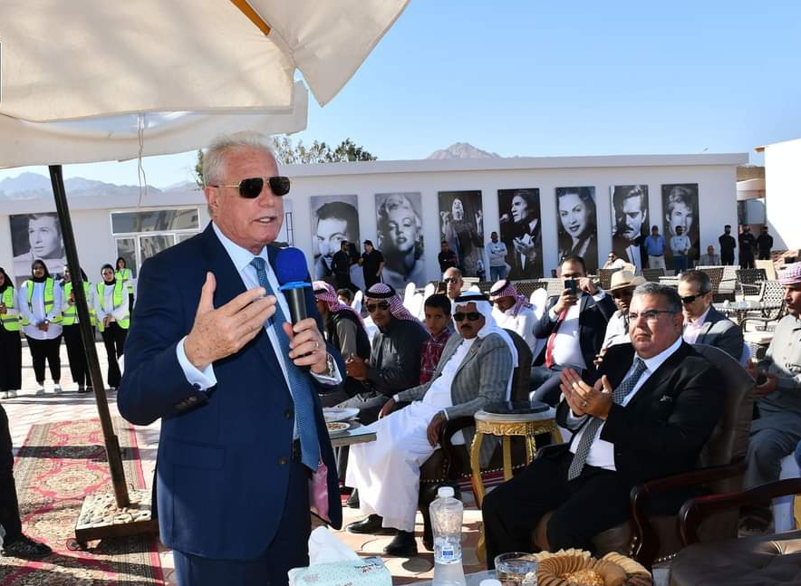 محافظ جنوب سيناء يفتتح مشروع دهب سكوير السياحي       