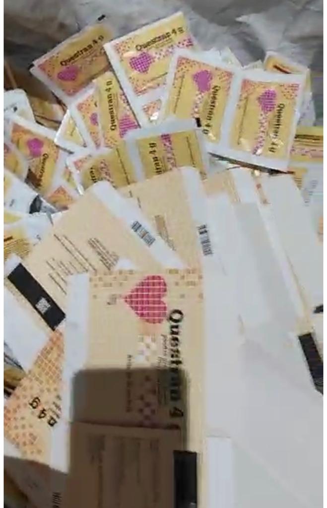 ضبط راكب حاول تهريب ١٧٣١ عبوة دوائية متنوعة عبر الترانزيت الداخلي