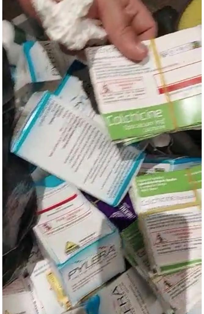 ضبط راكب حاول تهريب ١٧٣١ عبوة دوائية متنوعة عبر الترانزيت الداخلي