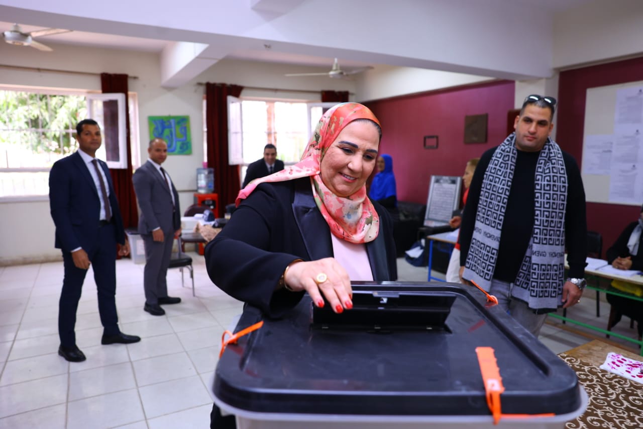 وزيرة التضامن تدلي بصوتها في انتخابات رئاسة الجمهورية 