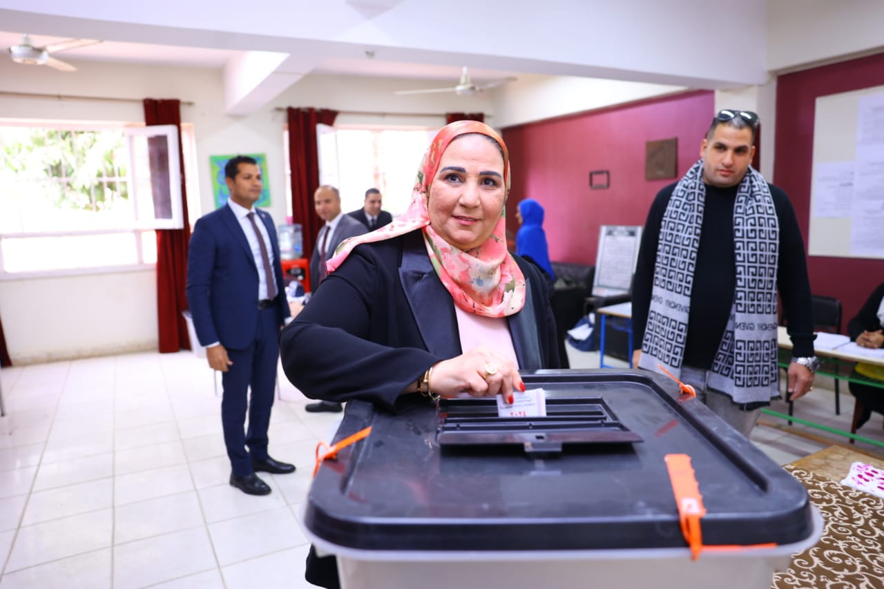 وزيرة التضامن تدلي بصوتها في انتخابات رئاسة الجمهورية 