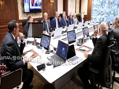 وزير التنمية المحلية يتابع الانتخابات مع المحافظين عبر الشبكة الوطنية
