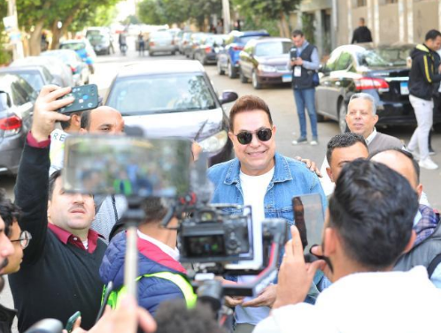 حكيم امام لجمهوره: 