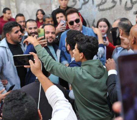 حكيم امام لجمهوره: 