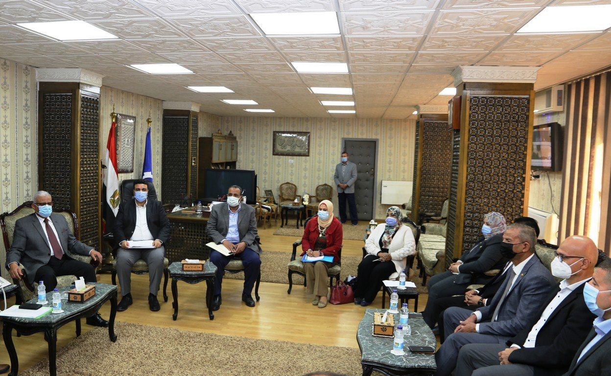 محافظ السويس يستقبل أعضاء مجلسي الشيوخ والنواب