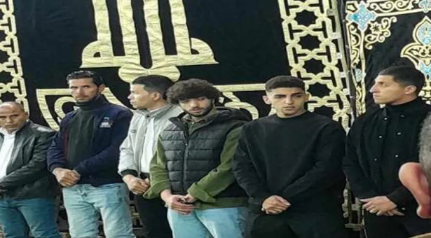 شاهد بالصور.. نجوم الأهلي والأندية يحضرون عزاء والد كوكا