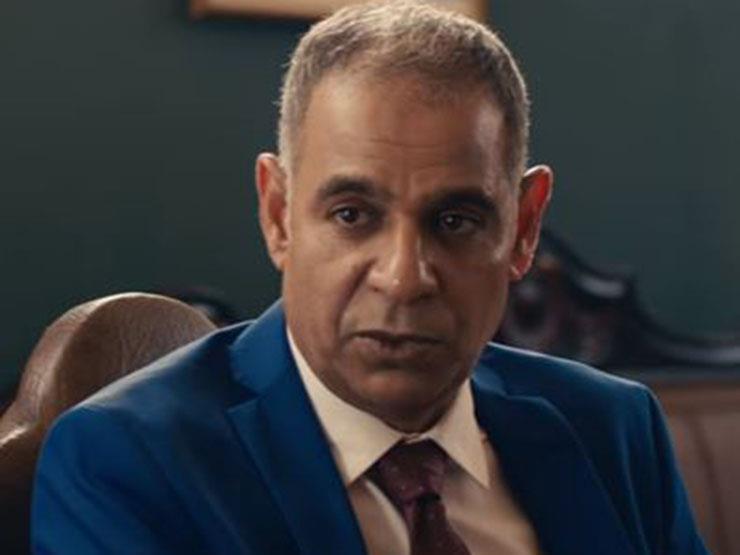الفنان محمود البزاوى