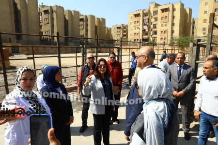 وزيرة التنمية المحلية خلال تفقدها مجزر الخانكة