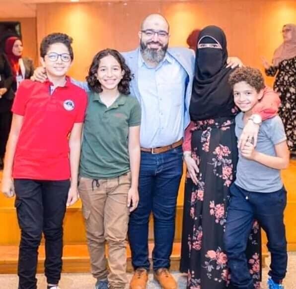 فاطمة واسرتها 