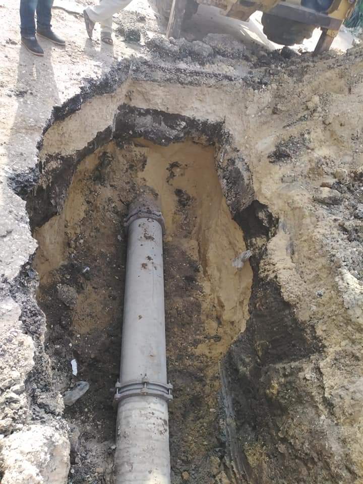 مياه القليوبية تعلن الانتهاء من اصلاح كسر خط طرد 