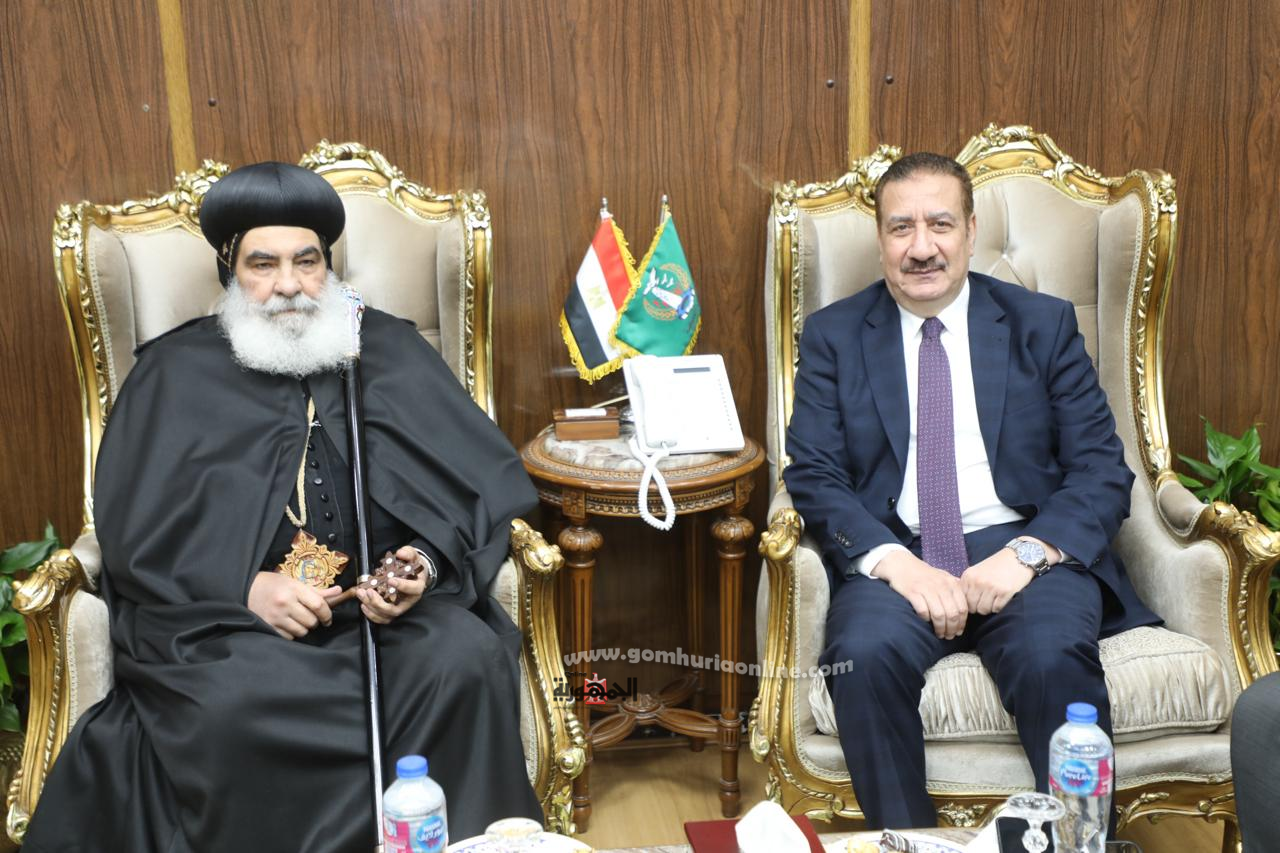 رئيس الجامعة والكنيسة والأوقاف يقدمون التهنئة لمحافظ المنوفية