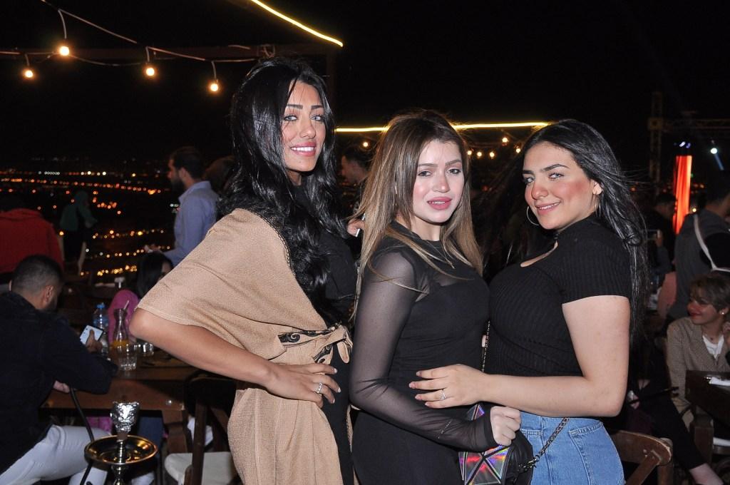 مواويل أحمد عدوية تشعل خيمة رمضانية بالشيخ زايد .. صور