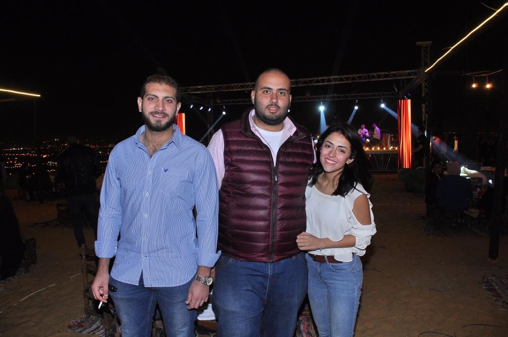 مواويل أحمد عدوية تشعل خيمة رمضانية بالشيخ زايد .. صور