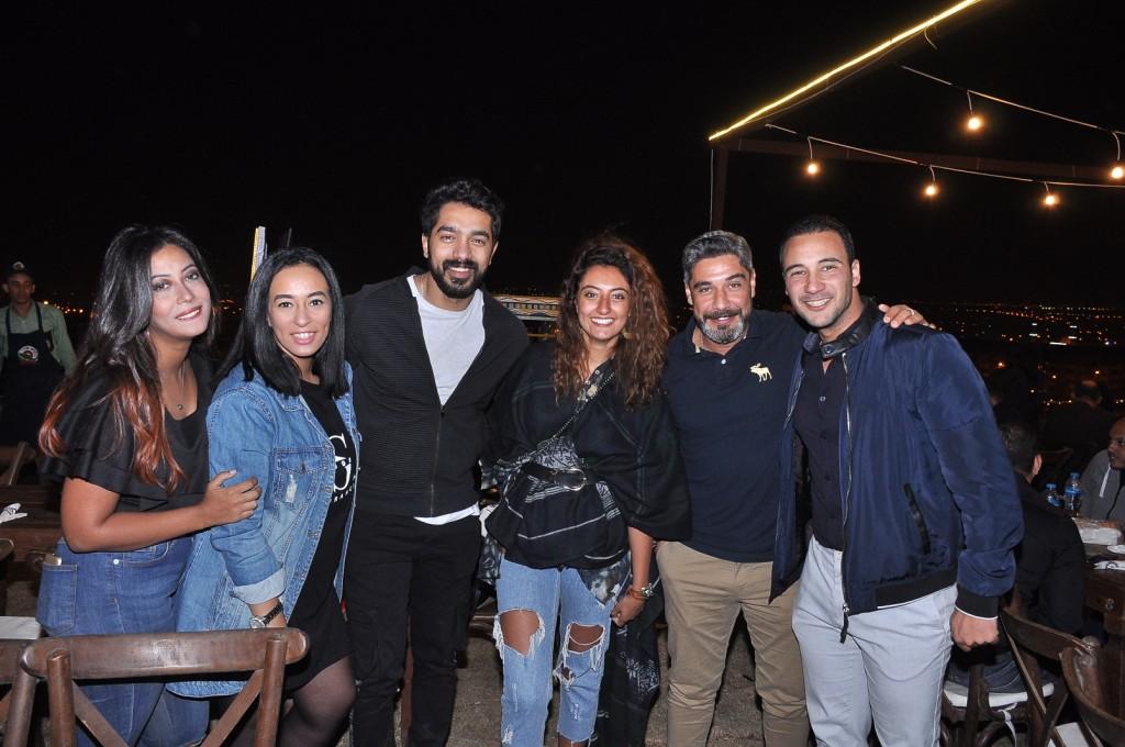 مواويل أحمد عدوية تشعل خيمة رمضانية بالشيخ زايد .. صور