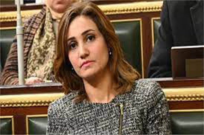 الدكتورة رغدة نجاتي