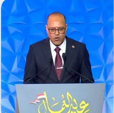 وزير العمل  محمد جبران