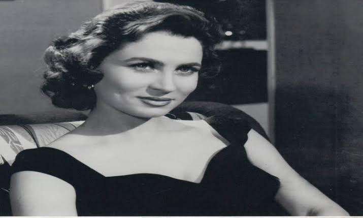 الفنانة زهرة العلا