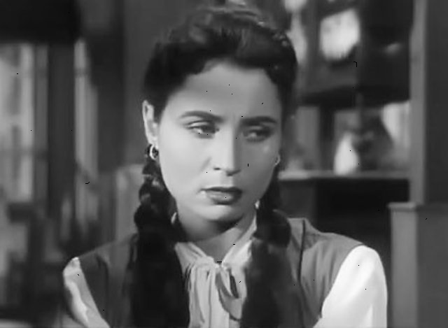 الفنانة زهرة العلا