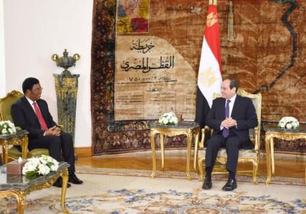 السيسى خلال استقباله رئيس وزراء تنزانيا : نحرص على دعم العلاقات الثنائية بين البلدين 