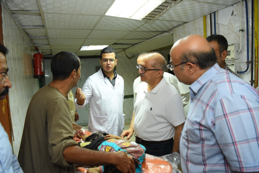 رئيس جامعة أسيوط  يعلن نجاح عملية جراحية لإنقاذ طفل عمره 6 سنوات من بتر  الساق