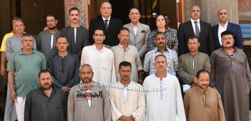 وفد الجبهة الوطنية مع أهالي شهداء حادث الطريق الإقليمي بالمنوفية