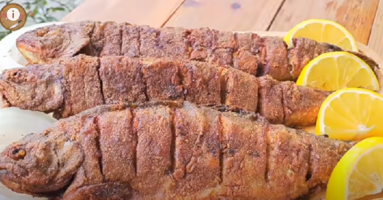 سمك مقلى بالزبدة 