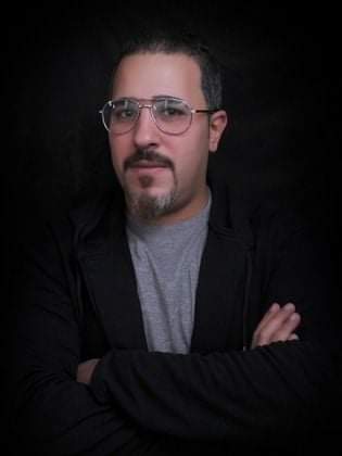 الملحن حسام حمدي يطرح بوستر ألبومه الجديد 