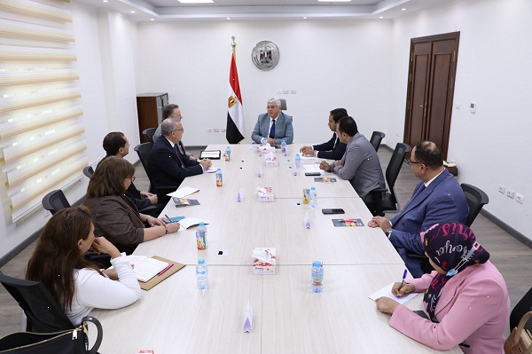 ايمن عاشور ووفد الوكالة الامريكية