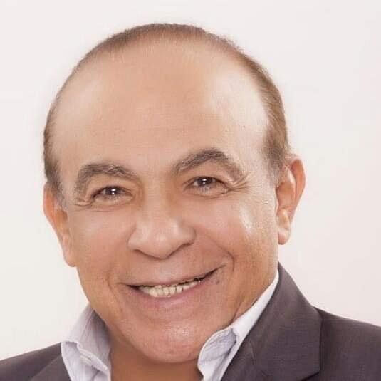 الفنان الراحل هادى الجيار