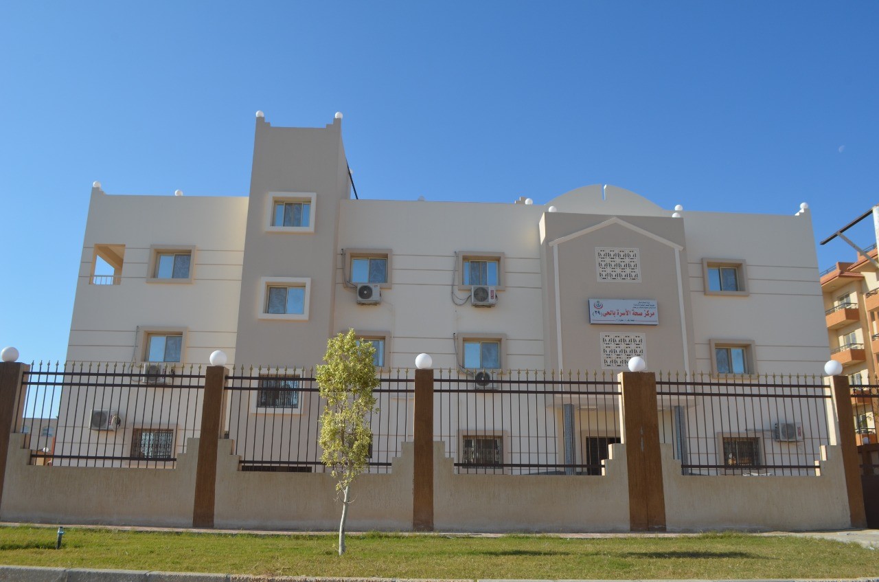 وزير الإسكان: الانتهاء من تنفيذ 44420 وحدة سكنية بالإسكان الاجتماعى بمدينة العاشر من رمضان..وجارٍ تنفيذ 12740وحدة أخرى بسكن كل المصريين
