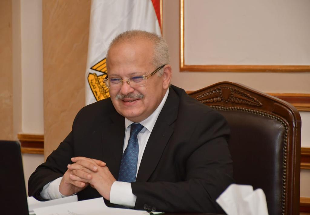 رئيس جامعة القاهرة، الدكتور محمد عثمان الخشت