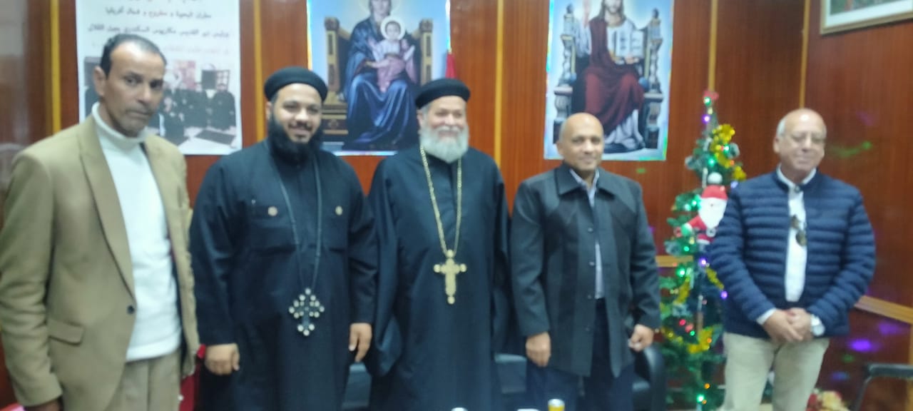 وكيل تعليم مطروح يهنئ الإخوة الأقباط بعيد الميلاد المجيد