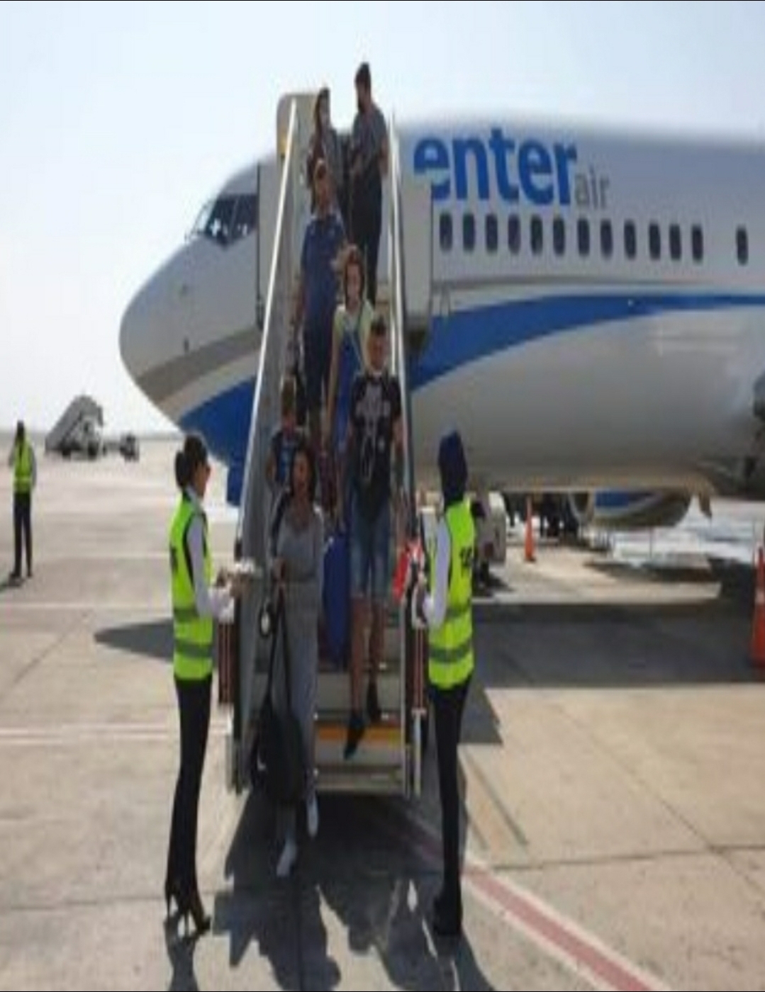 بالزهور مطار شرم الشيخ يستقبل أولى الرحلات السياحية القادمة من بولندا