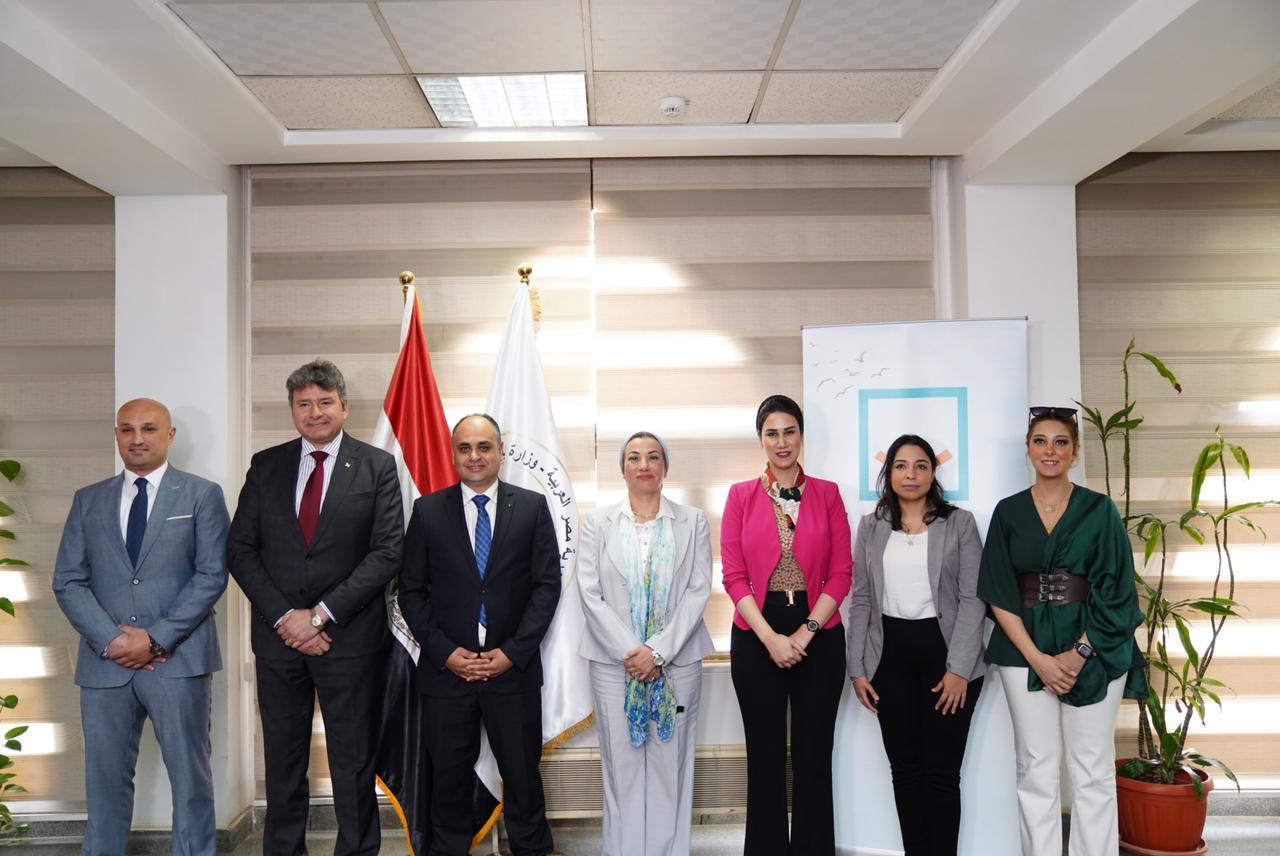 وزيرة البيئة تشهد مراسم بروتوكول تعاون بين البيئة ومؤسسة حياة كريمة 