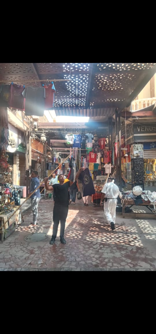 ١٢٢ محضرا وإزالة إدارية فى حملة مرافق بمدينة الأقصر 