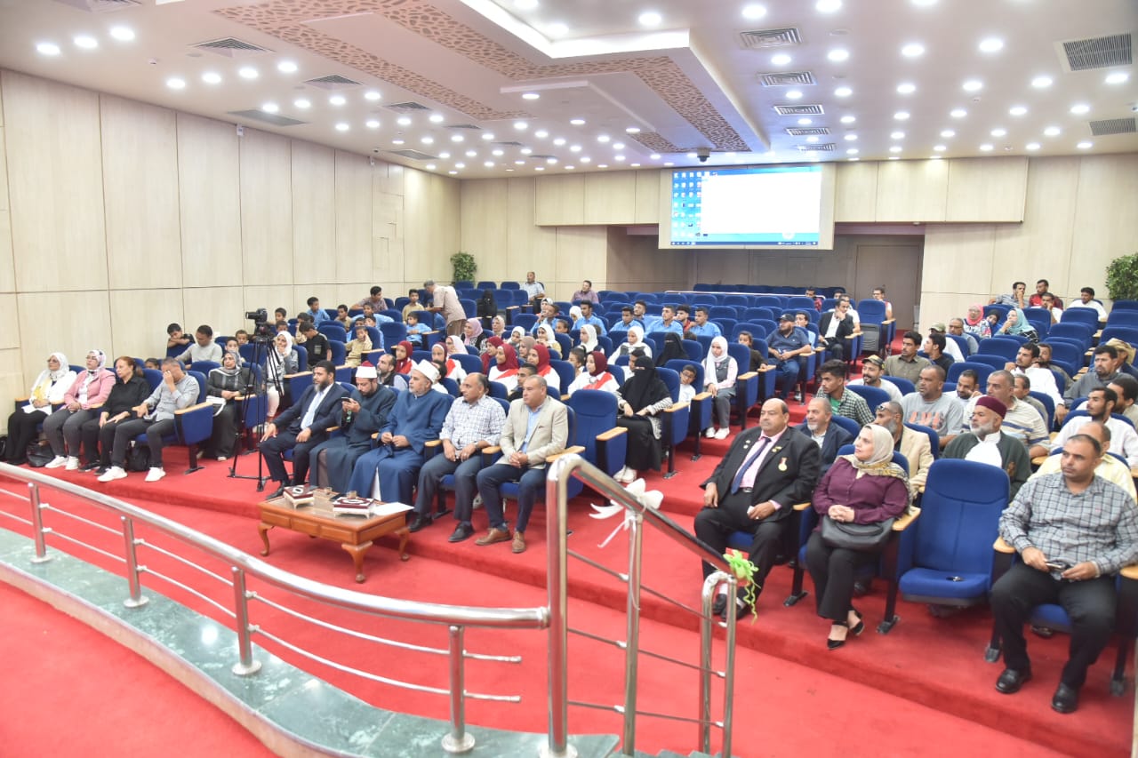 محافظ مطروح يشهد احتفالية يوم لغة الاشارة بمطروح