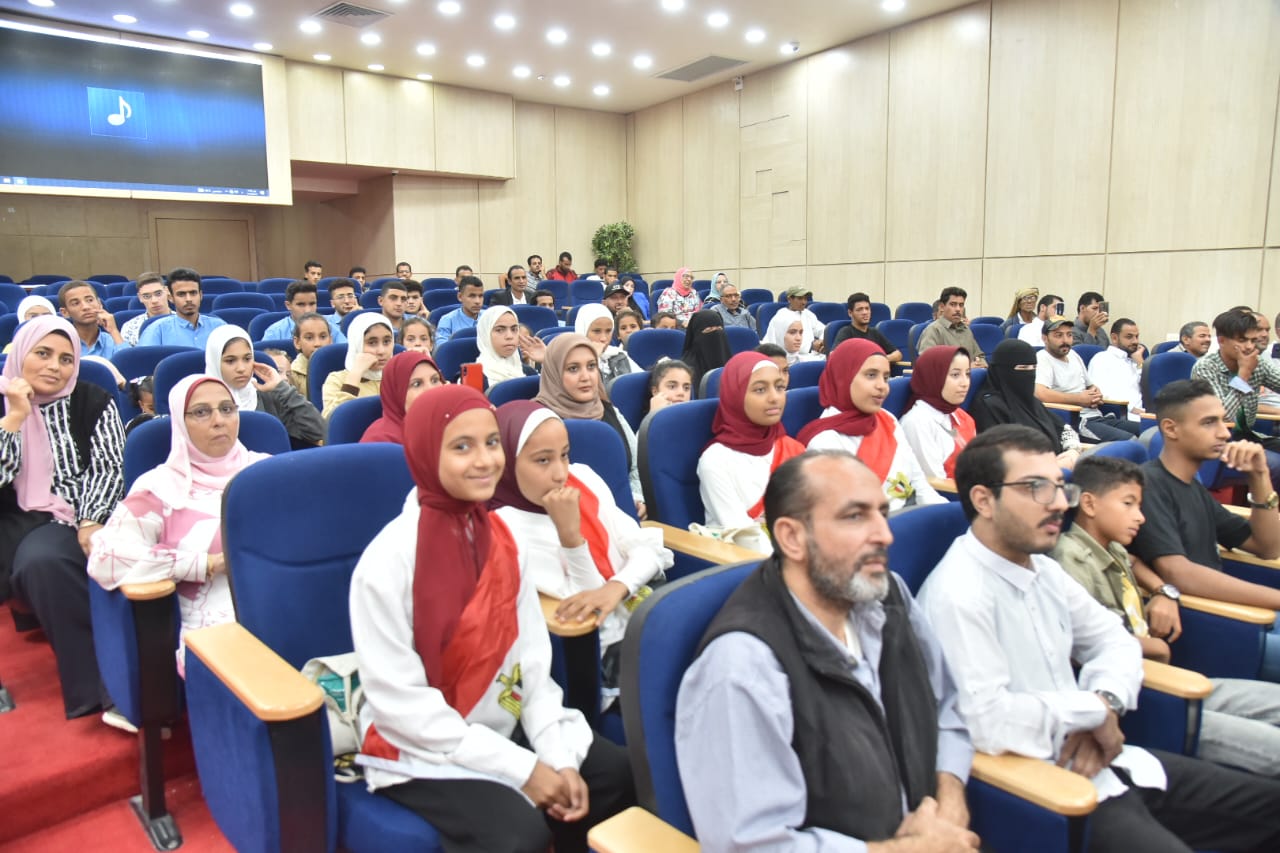 محافظ مطروح يشهد احتفالية يوم لغة الاشارة بمطروح