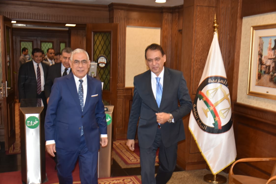 النائب العام يستقبل وزير شئون المجالس النيابية