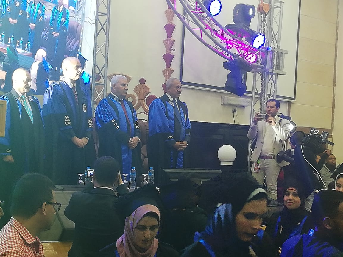 جامعة مطروح تحتفل بتخرج اول دفعة من خريجي جامعة مطروح